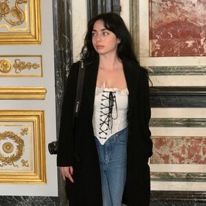 Meet your Posher, Dee